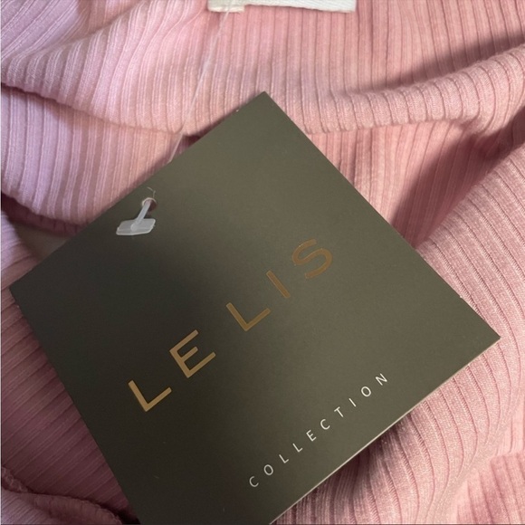 NWT Le Lis Collection pink ribbed crop top
and skirt coord set. Size small. - Picture 4 of 4